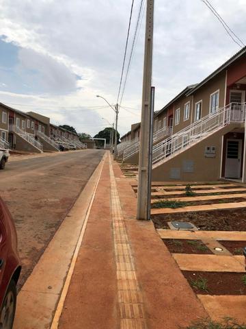 Alugo apt no primeiro andar em Valparaíso com quintal enorme, incluso condomínio - Foto 4