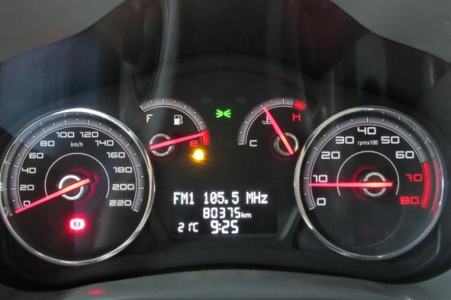 FIAT GRAND SIENA 1.6 MPI ESSENCE 16V 2014 - Foto 6