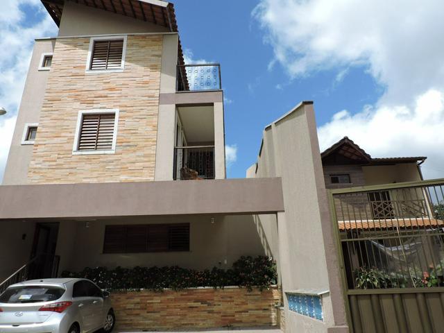 Triplex Por Temporada em Guaramiranga, com 3 Suítes no Centro !!