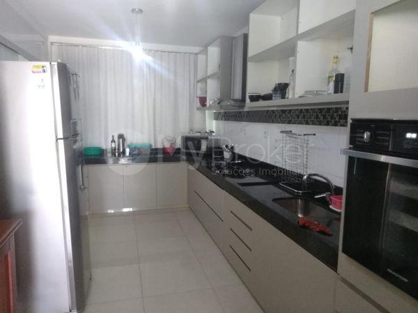 Casa sobrado com 5 quartos na Vila Santa Helena em Goiânia - Foto 15