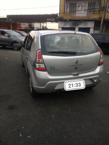 Vendo ou troco Sandero expression 1.0 Completo - Foto 5
