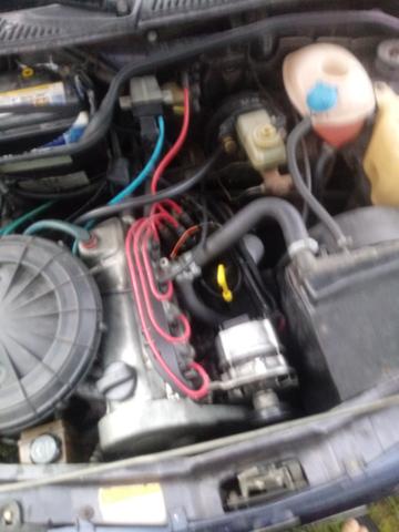 Troco por uno filé Só troco. Gol 1.8 ap legalizado baixo e xenon - Foto 5