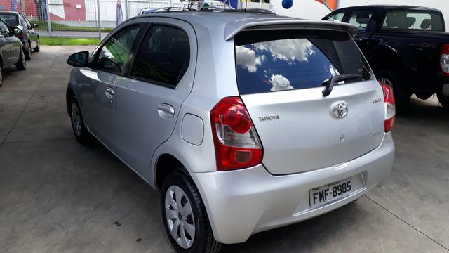 Toyota Etios xs 1.5 - Foto 5