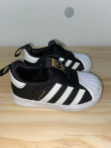 Tênis Superstar Adidas Tam 18 - Foto 3