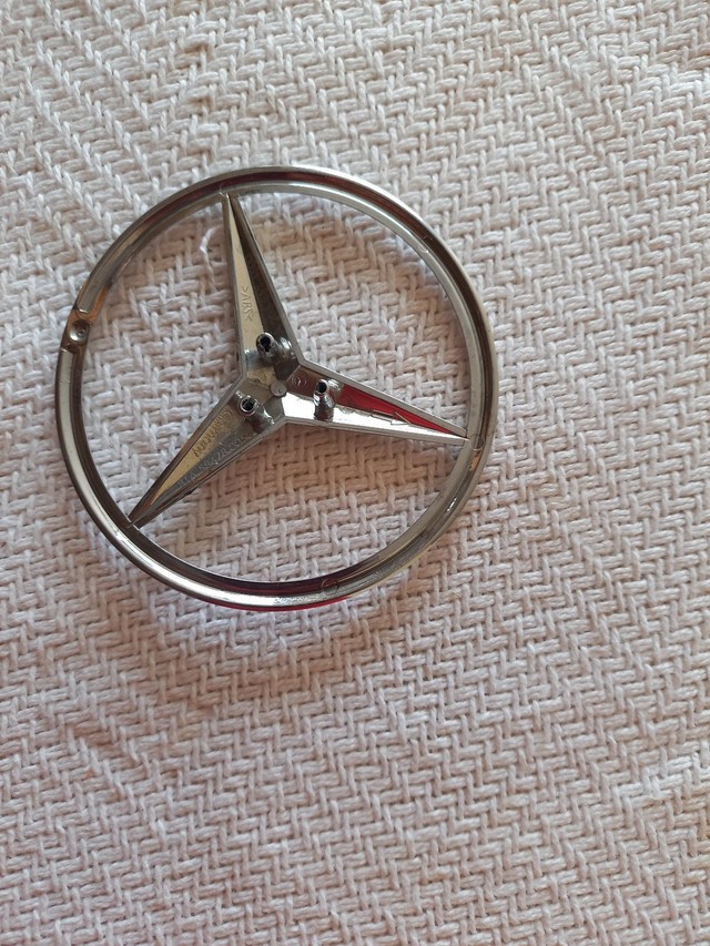 Emblema da tampa traseira Mercedes c180 2015 - Foto 5