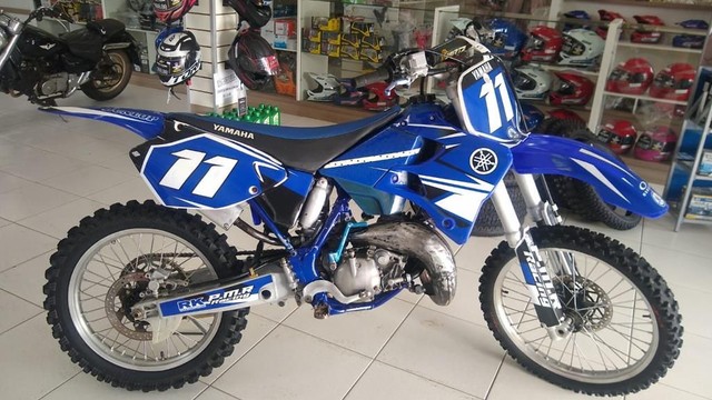 YAMAHA* YZ125 /2 TEMPOS ORIGINAL E CONSERVADA