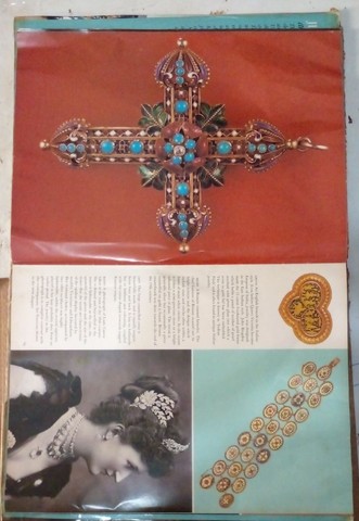 THE PLEASURE OF JEWELRY AND GEMSTONES  - Foto 4