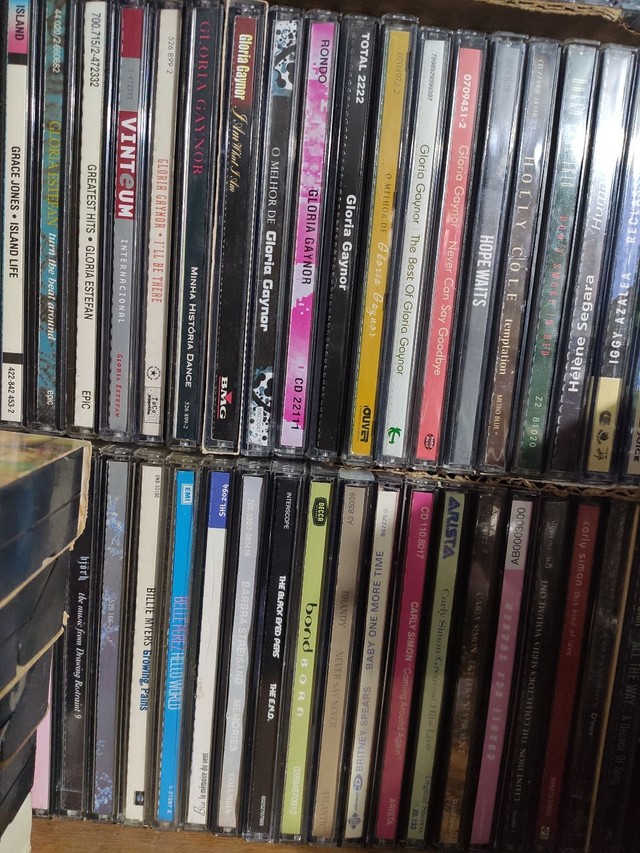 Cds de Pop Music e infantil Lady Gaga RBD Xuxa Broz - Foto 2