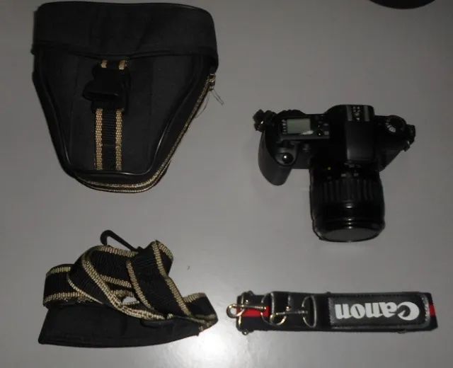 Câmara Canon EOS Rebel G não é digital