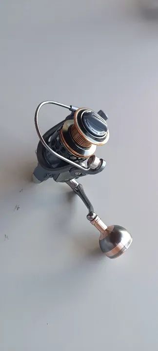 Molinete 3000 novo na caixa  - Foto 2