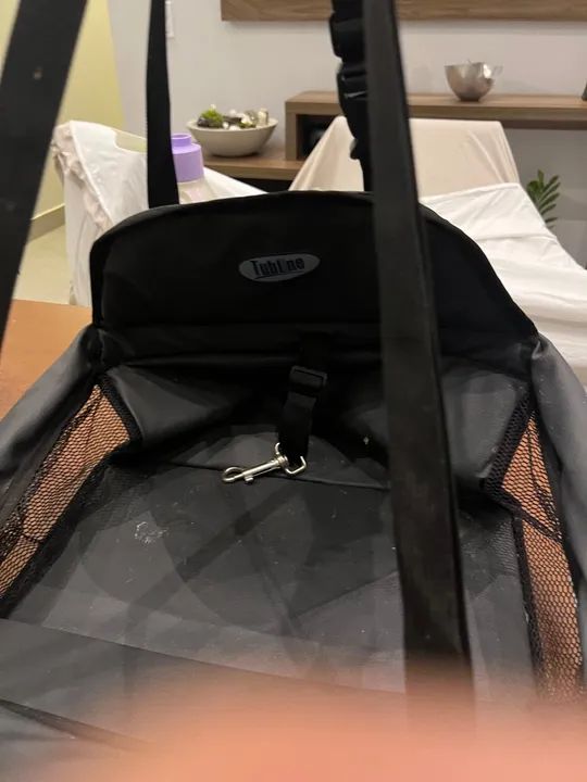 Bolsa de transporte para PET dentro do carro  - Foto 4