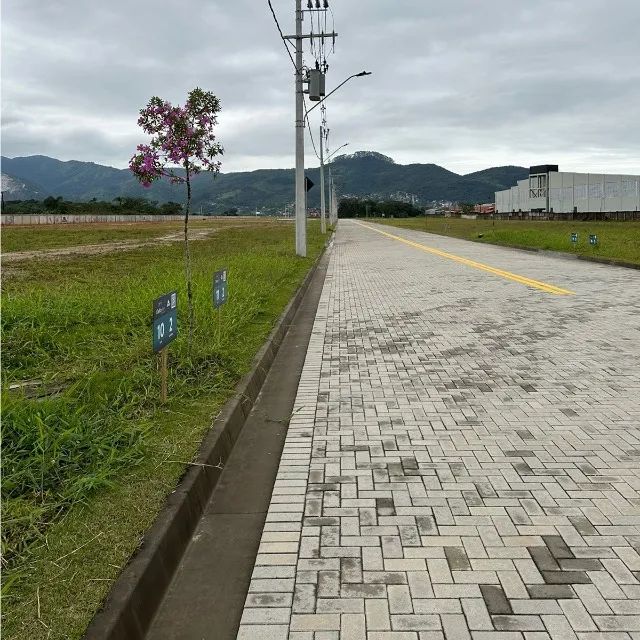 Lote Comercial Industrial 900 m2 Condominio Fechado Fácil acesso em Biguaçu SC - Business - Foto 7