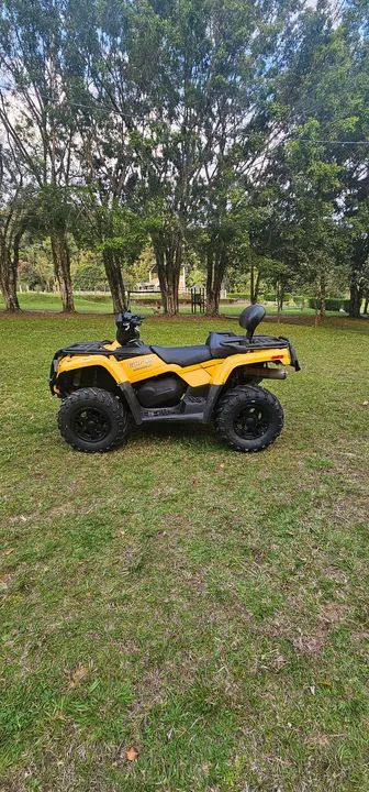 Quadriciclo Can Am Max 400 XT