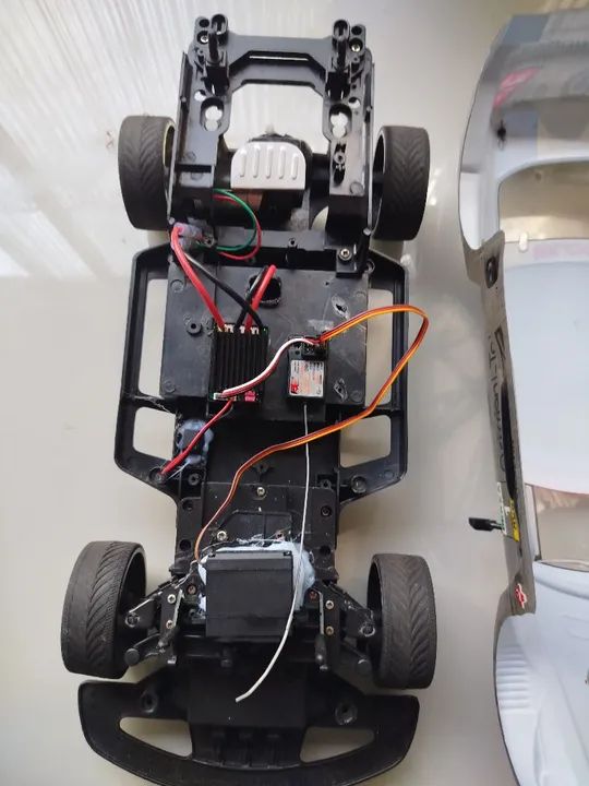 Mercedes 1/10 de auto modelo - Foto 3