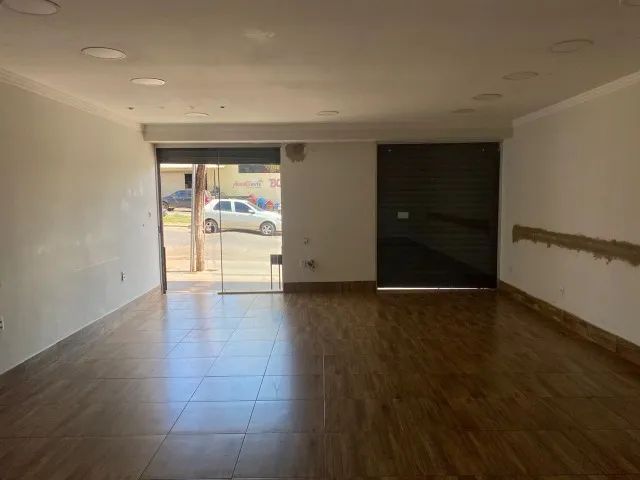 Aluga-se loja comercial em ótimo ponto no Setor Aeroporto de Luziânia, Goiás - Foto 2