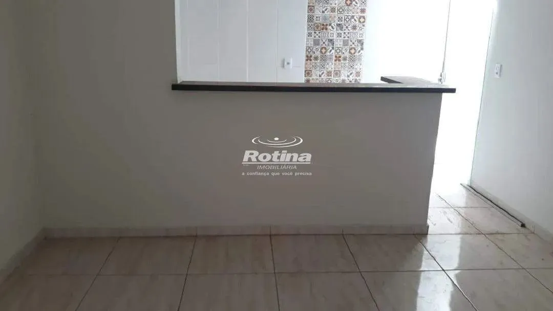 Casa para alugar, 3 quartos, Martins - Uberlândia/MG - Rotina Imobiliária