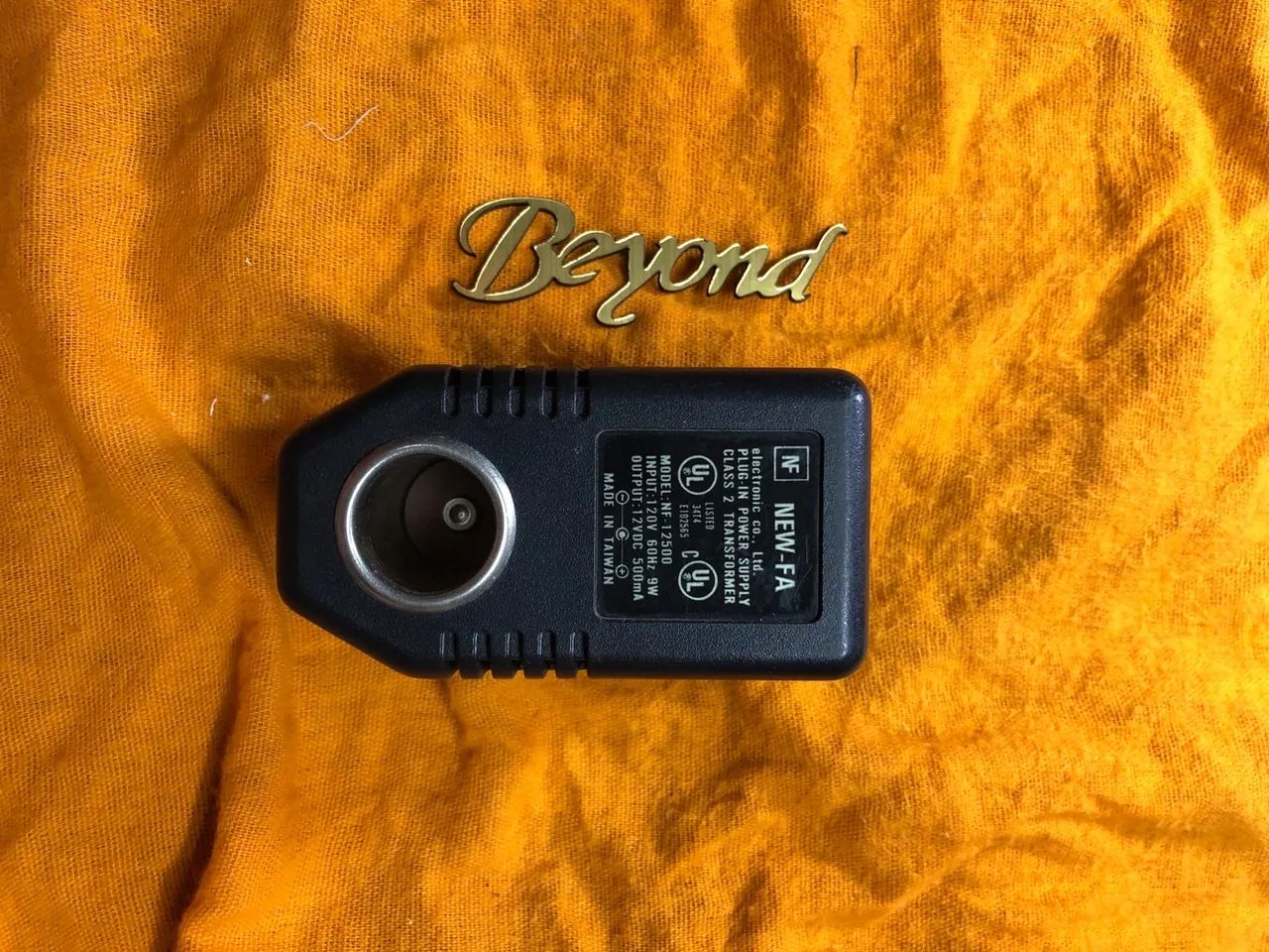 Acendedor de cigarros e Adaptador para casa  12V 500mA - Foto 2