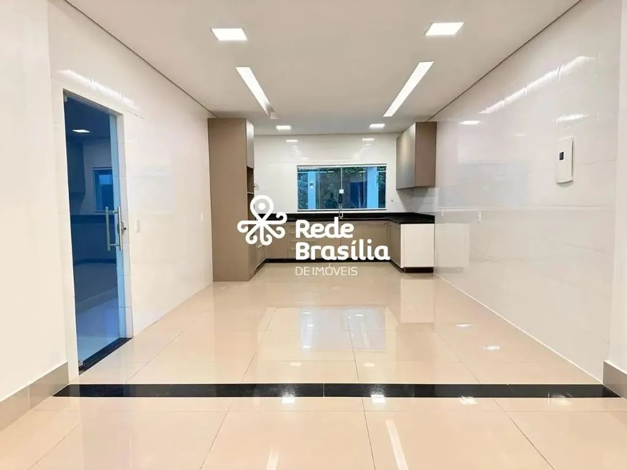 Casa com 3 dormitórios para alugar por R$ 13.804,00/mês - Setor Habitacional Vicente Pires - Foto 4