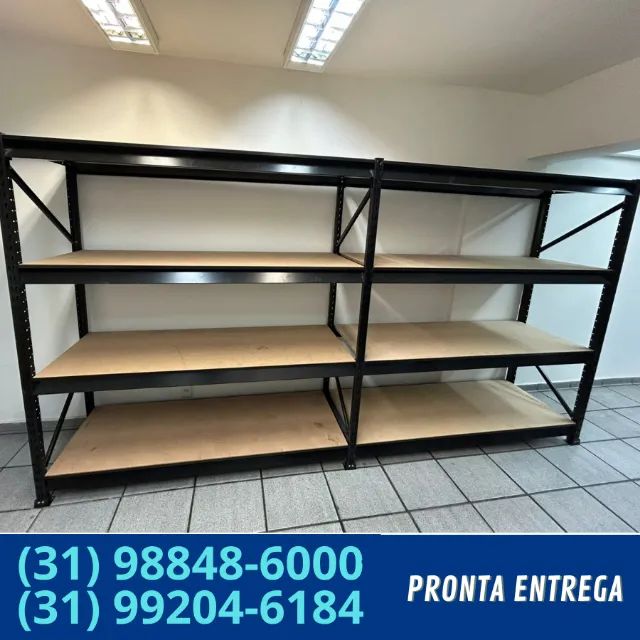 Prateleiras de aço para estoque