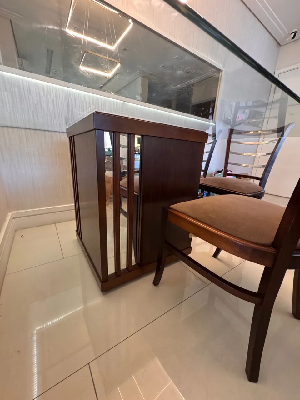 Mesa de Jantar Elegance com Cadeiras 1,40x1,40 - Foto 2