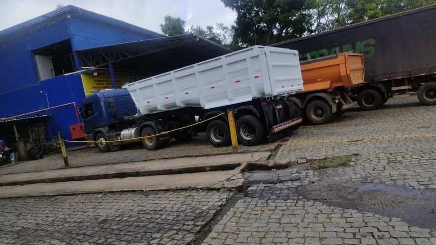 Vendo scania p330 e carretinha de 2 eixos - Foto 9