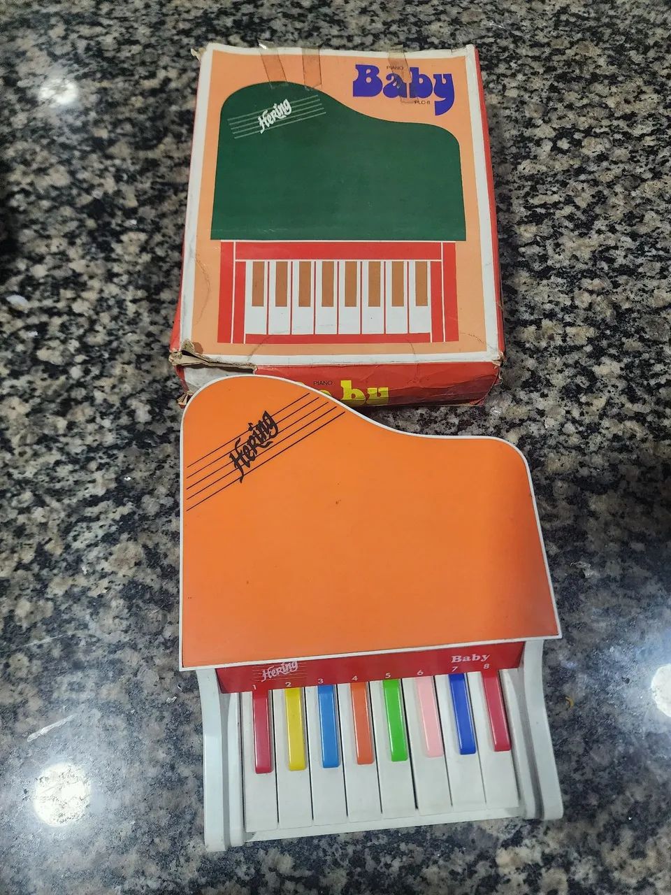 Piano Baby Hering Vintage com Caixa Original - Raro e Funcionando