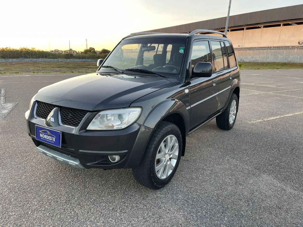 Mitsubishi TR4 2011 4x4 carro impecável !!! - Foto 3