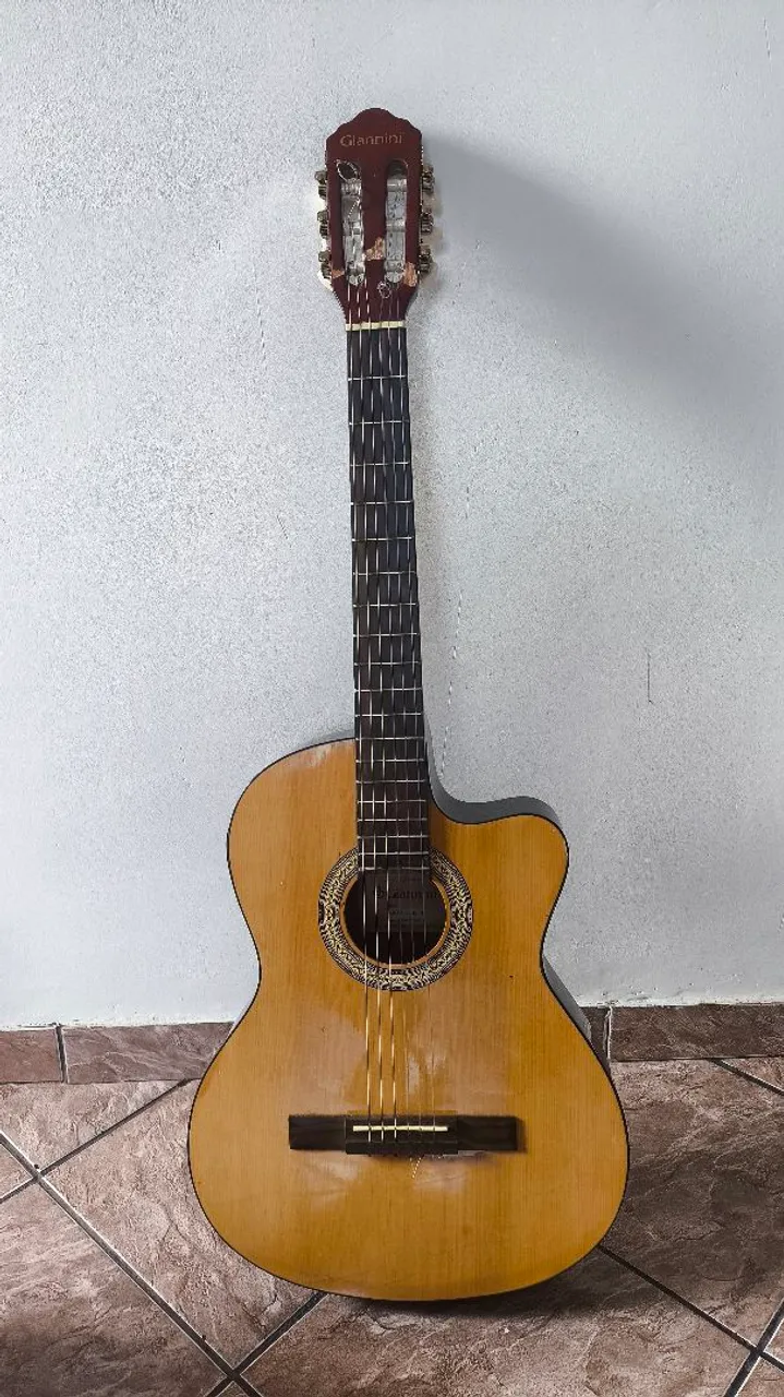 Violão Giannini Cutaway