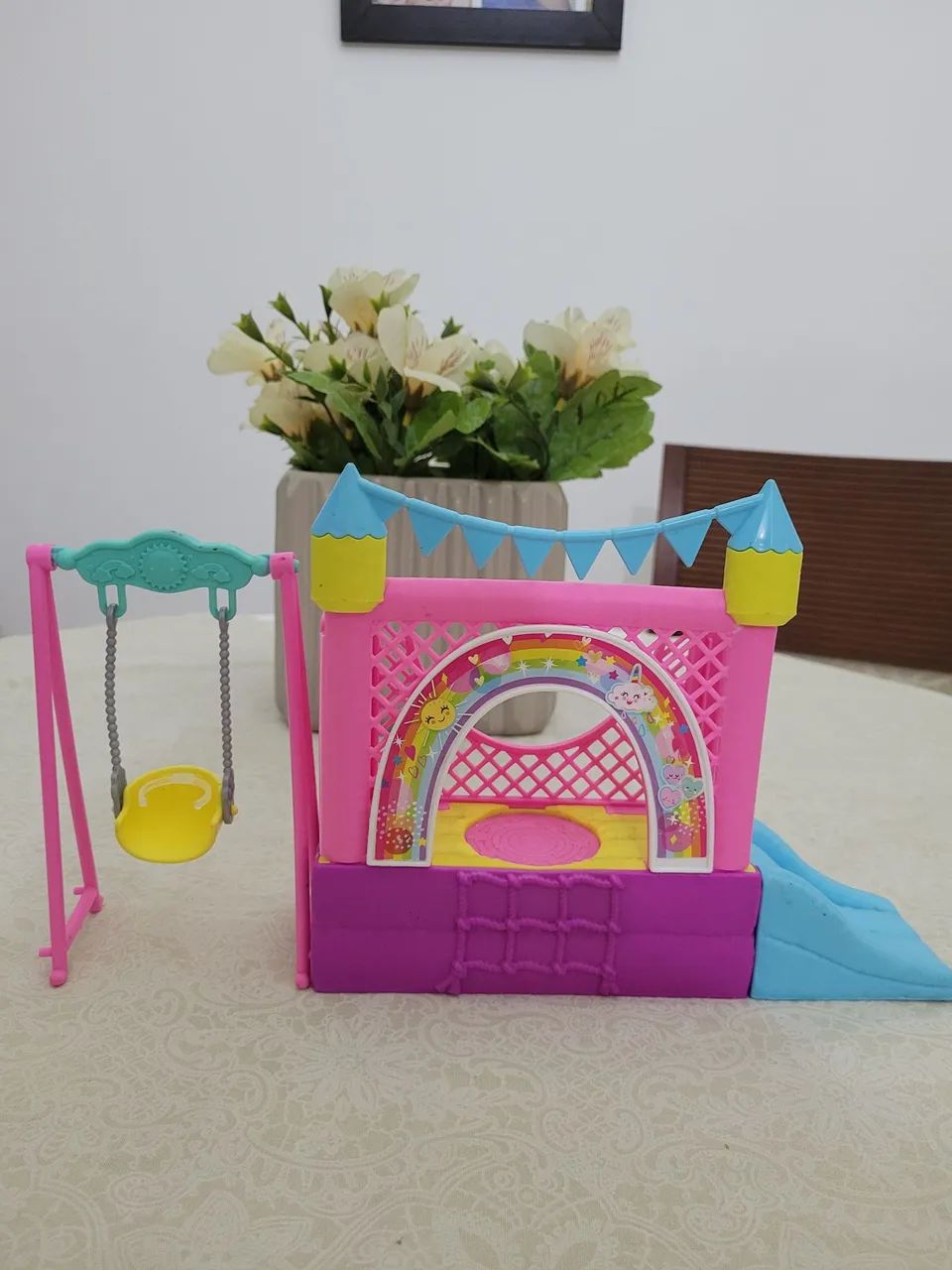 Parque Infantil com Balanço e Escorrega
