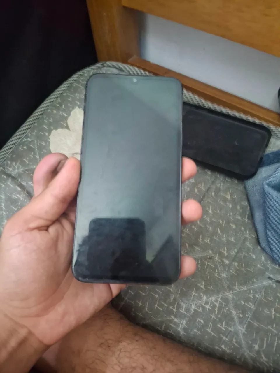 A 34 128 gb