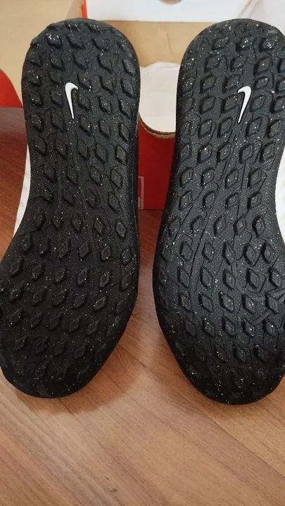 Chuteira Nike Jr Phantom GX II CLUB TF - Foto 5