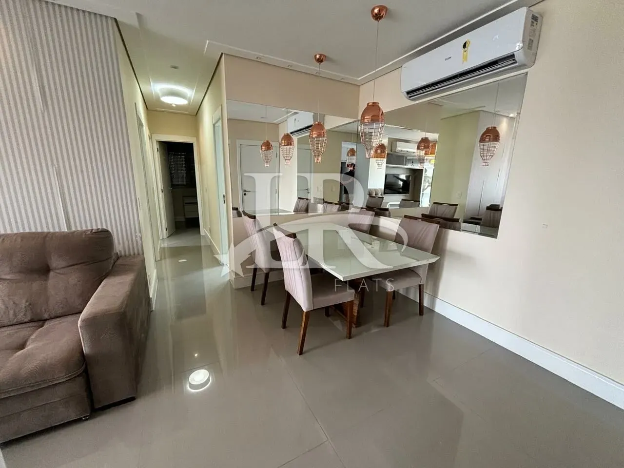LR Flats - Apartamento de 3 dormitórios, suíte para locação no Bairro Santo Amaro