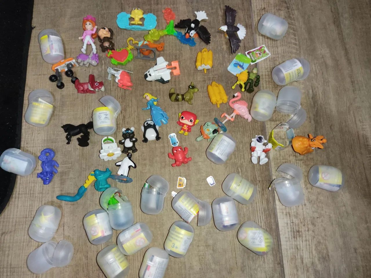 Brinquedos Kinder ovo - Foto 5