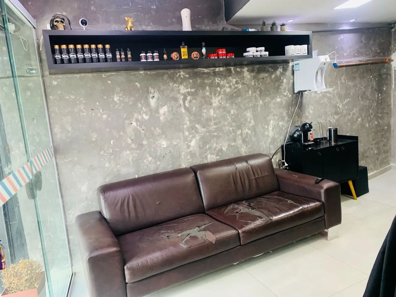 ATENÇÃO ! BAIXEI O PREÇO Passo o ponto Barbearia toda completa - Foto 4