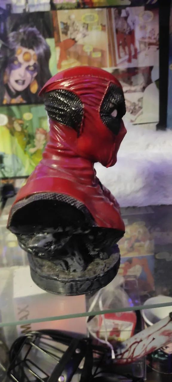 Deadpool busto decorativo em resina - Foto 4