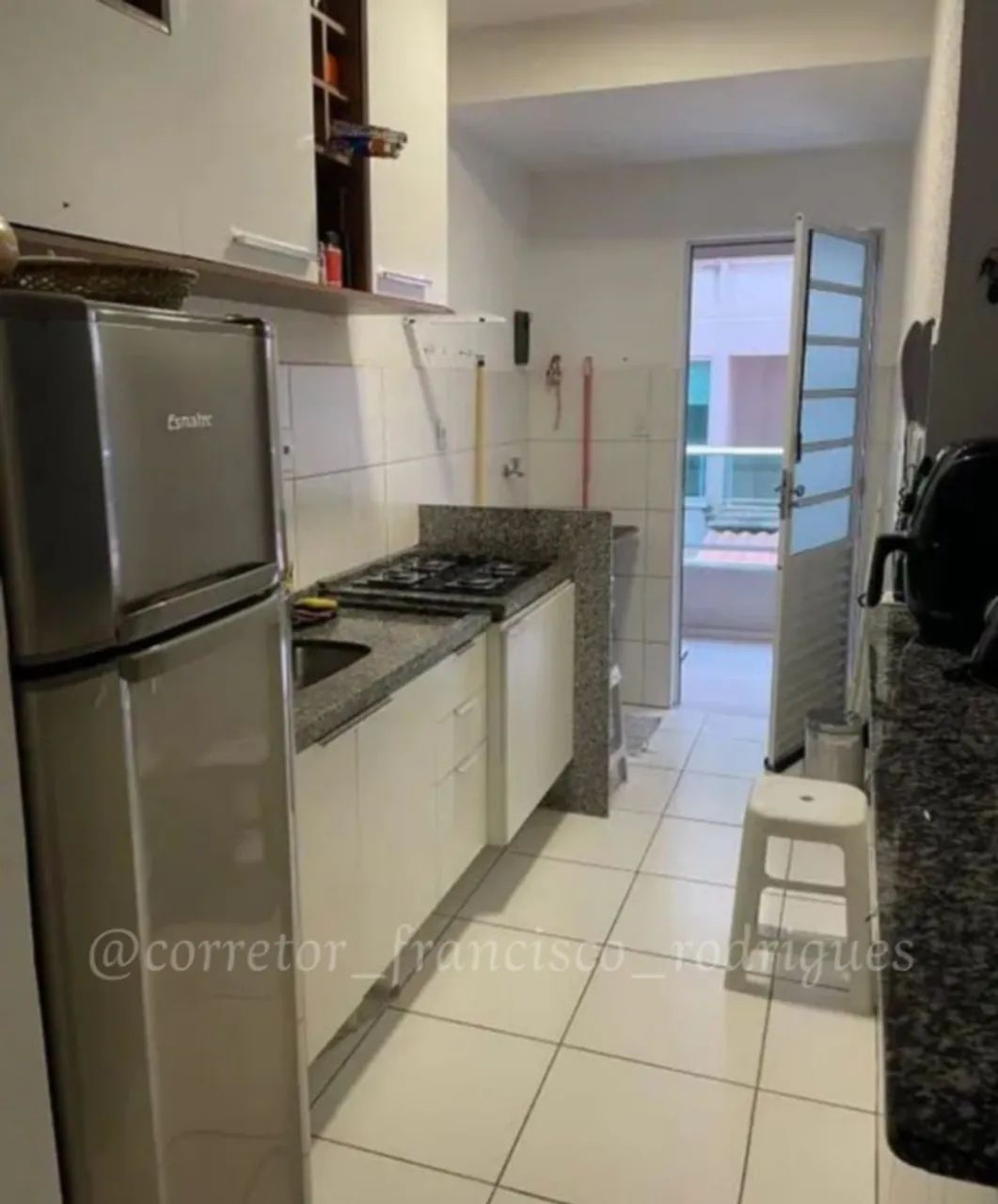 VENDA-Apartamento. Condomínio vila de espanha  Bairro Sim. - Foto 2