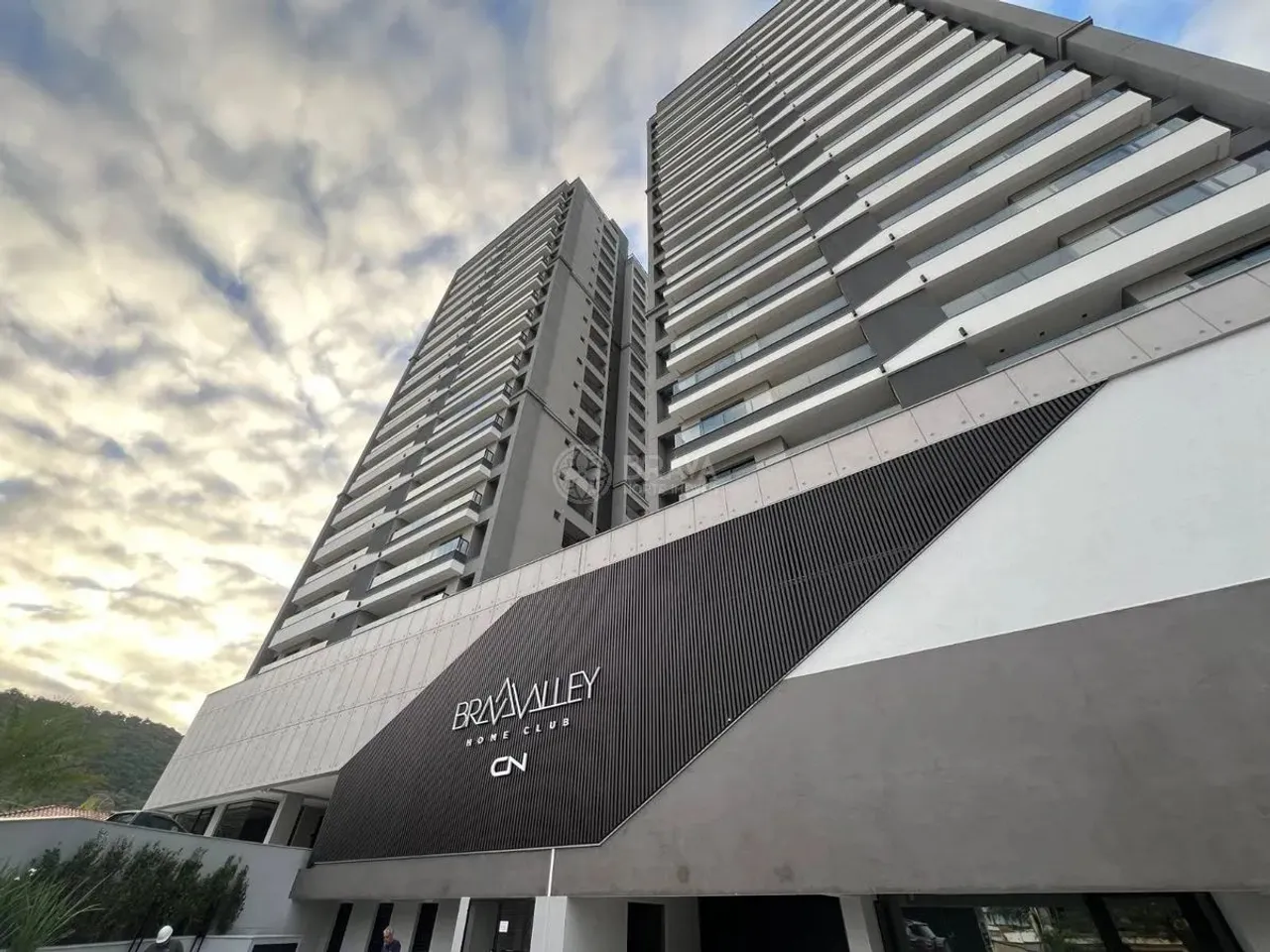 BRAVA VALLEY | APARTAMENTO NOVO PARA LOCAÇÃO | PRAIA BRAVA, ITAJAÍ