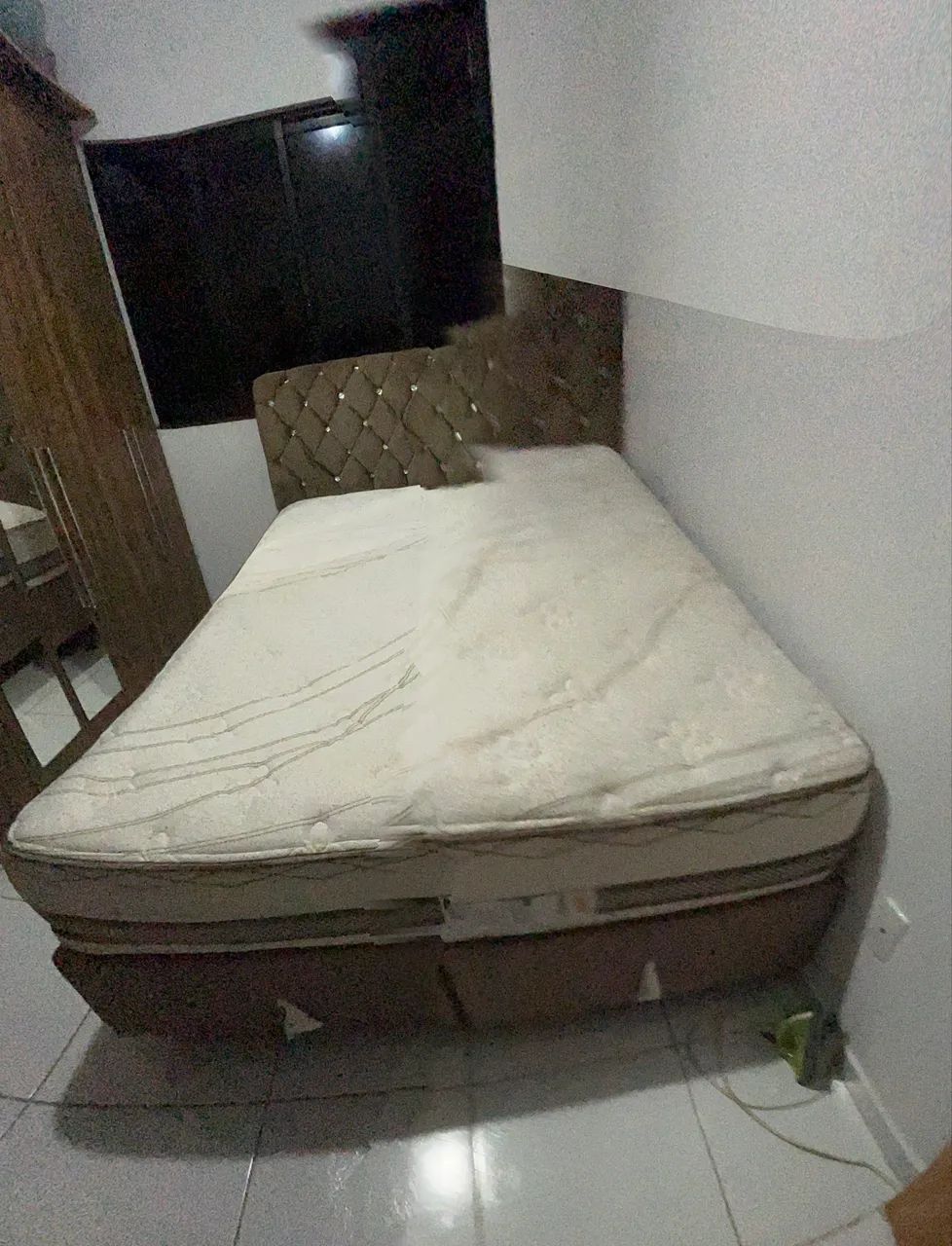 Vende-se cama Cama Box King Herval Elegant 193x203x73cm Molas Ensacadas - Foto 3