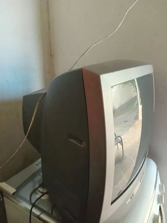 TV Philips c/defeito - Foto 2