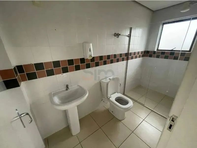 Sala Comercial para Aluguel no Bairro dos Fortes - Foto 3