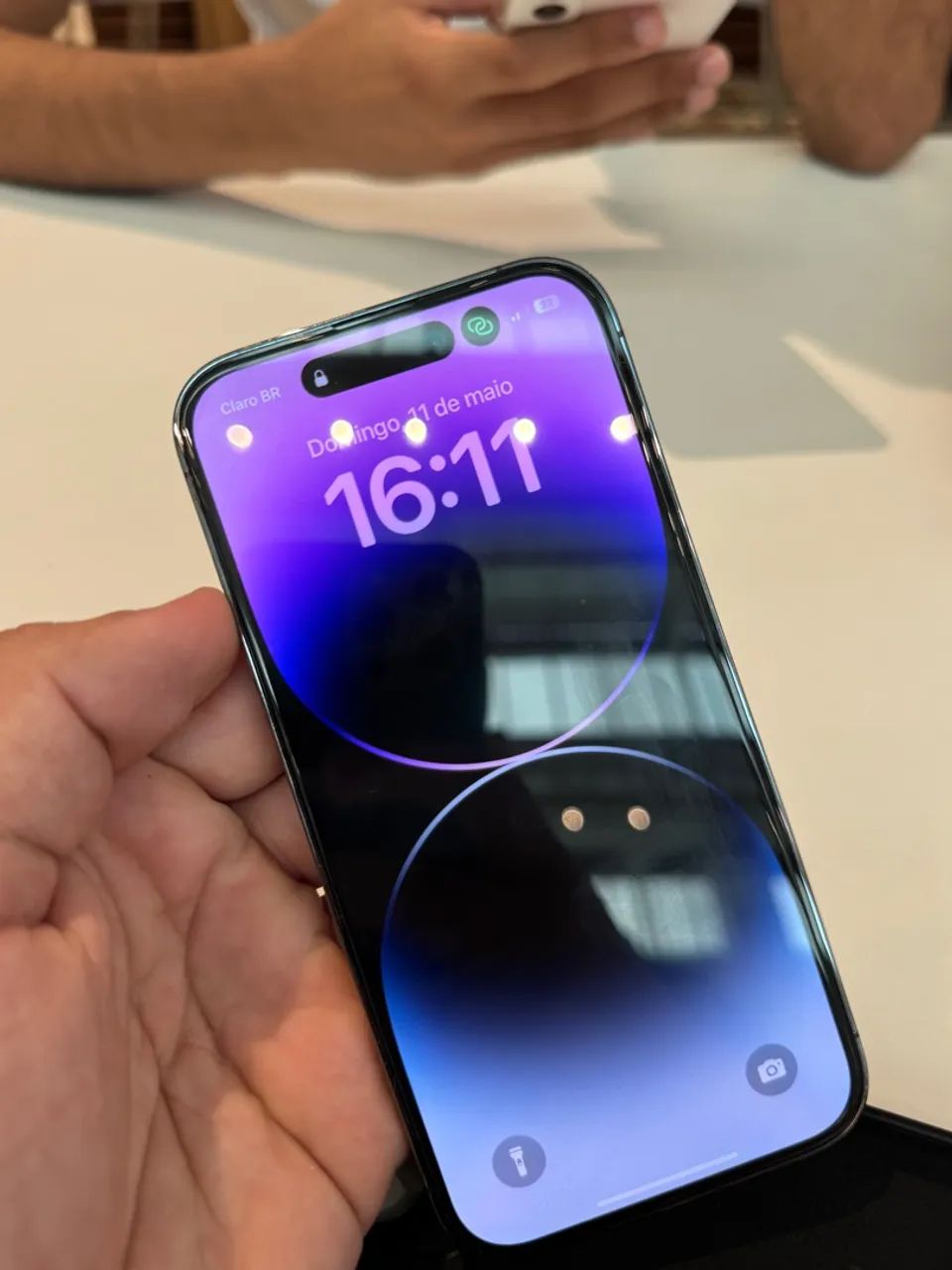 Vendo iphone 14 Pro em perfeito estado de conservação. - Foto 2