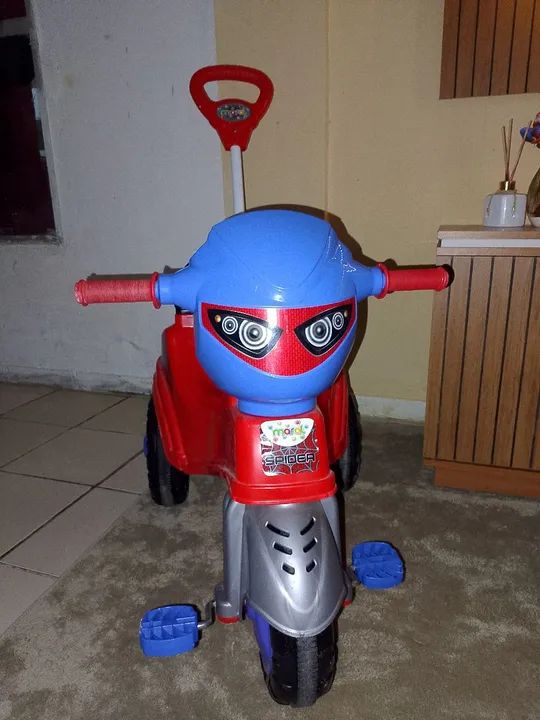 Motoca Infantil - Spiderman - Azul e Vermelho