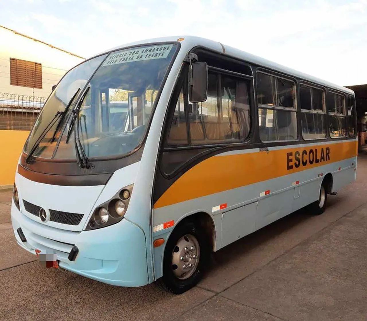 Micro ônibus escolar MB