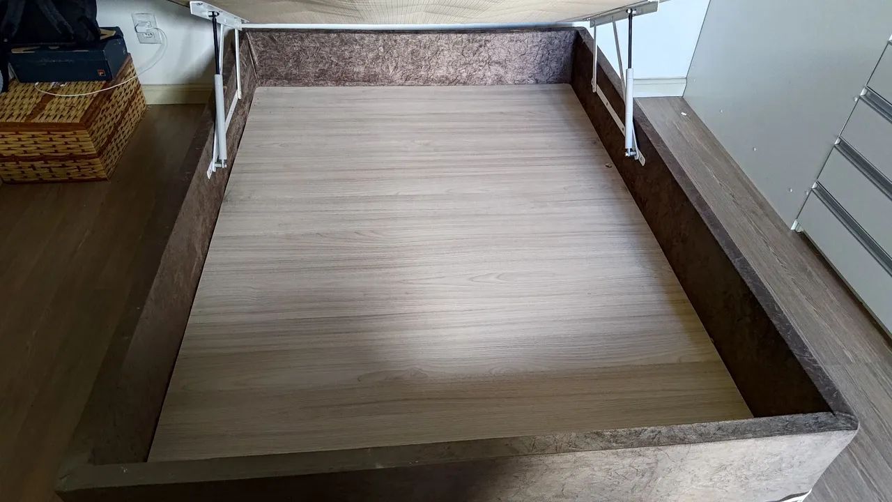 Cama Box com Baú