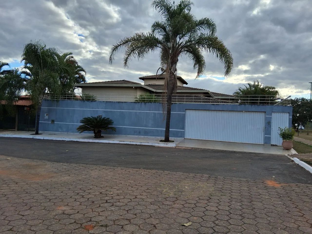 Casa com cinco suítes em condomínio.  - Foto 4