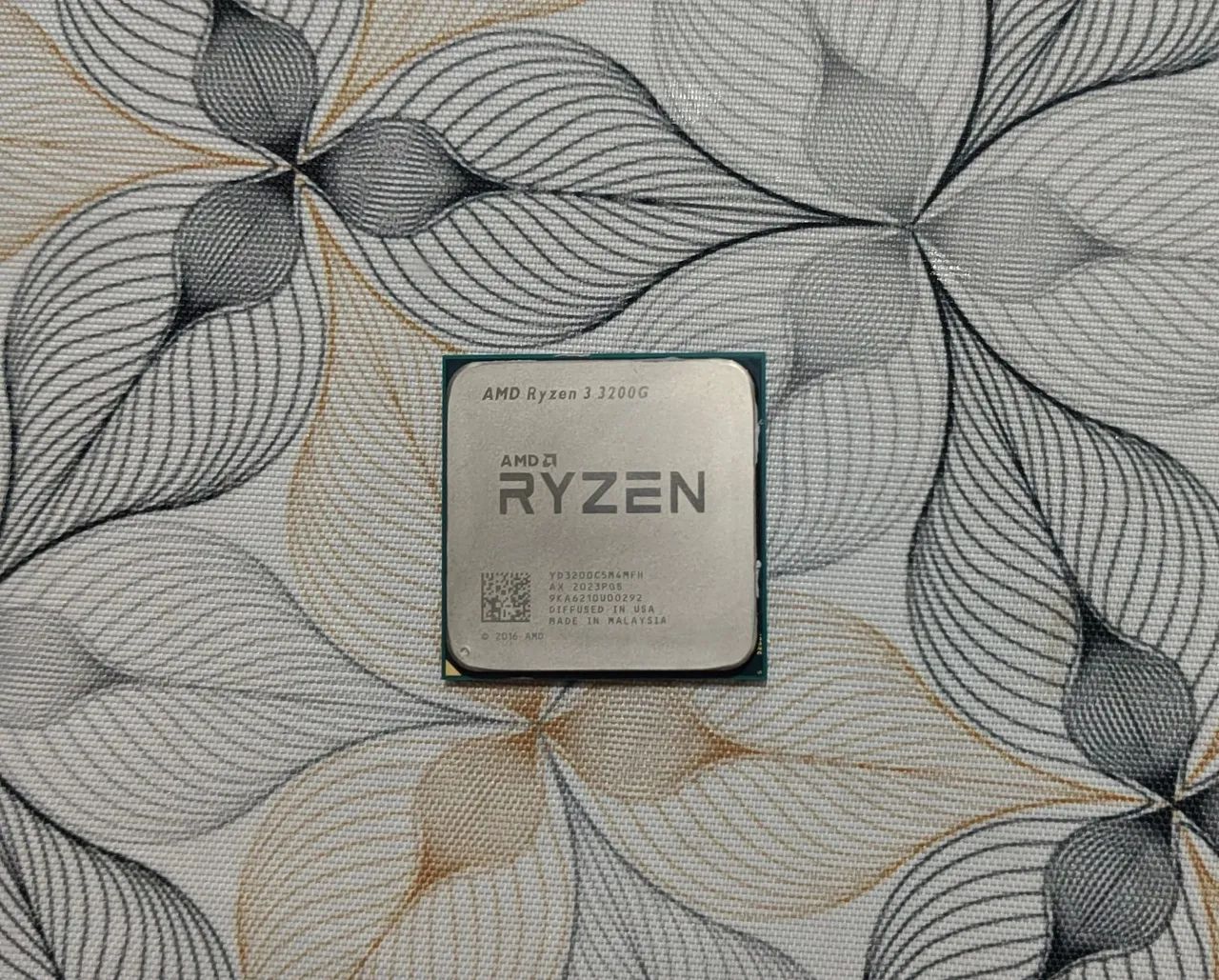AMD Ryzen 3 3200g Processor64307866497539121