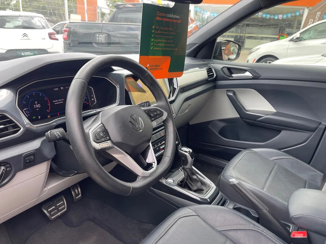 T Cross 1.0 Turbo Confortline 2023  - Foto 4