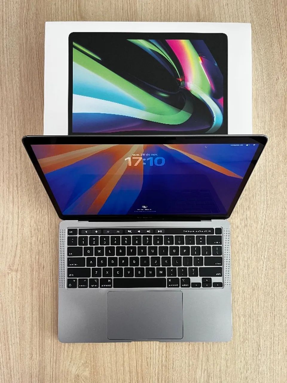 MacBook Pro - 13,3 Apple M2 chip - 8GB Memoria - 256GB SSD - 2022