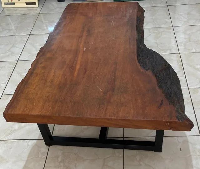 Mesa de Centro c bordas Orgânicas em Madeira Angelim - Foto 2