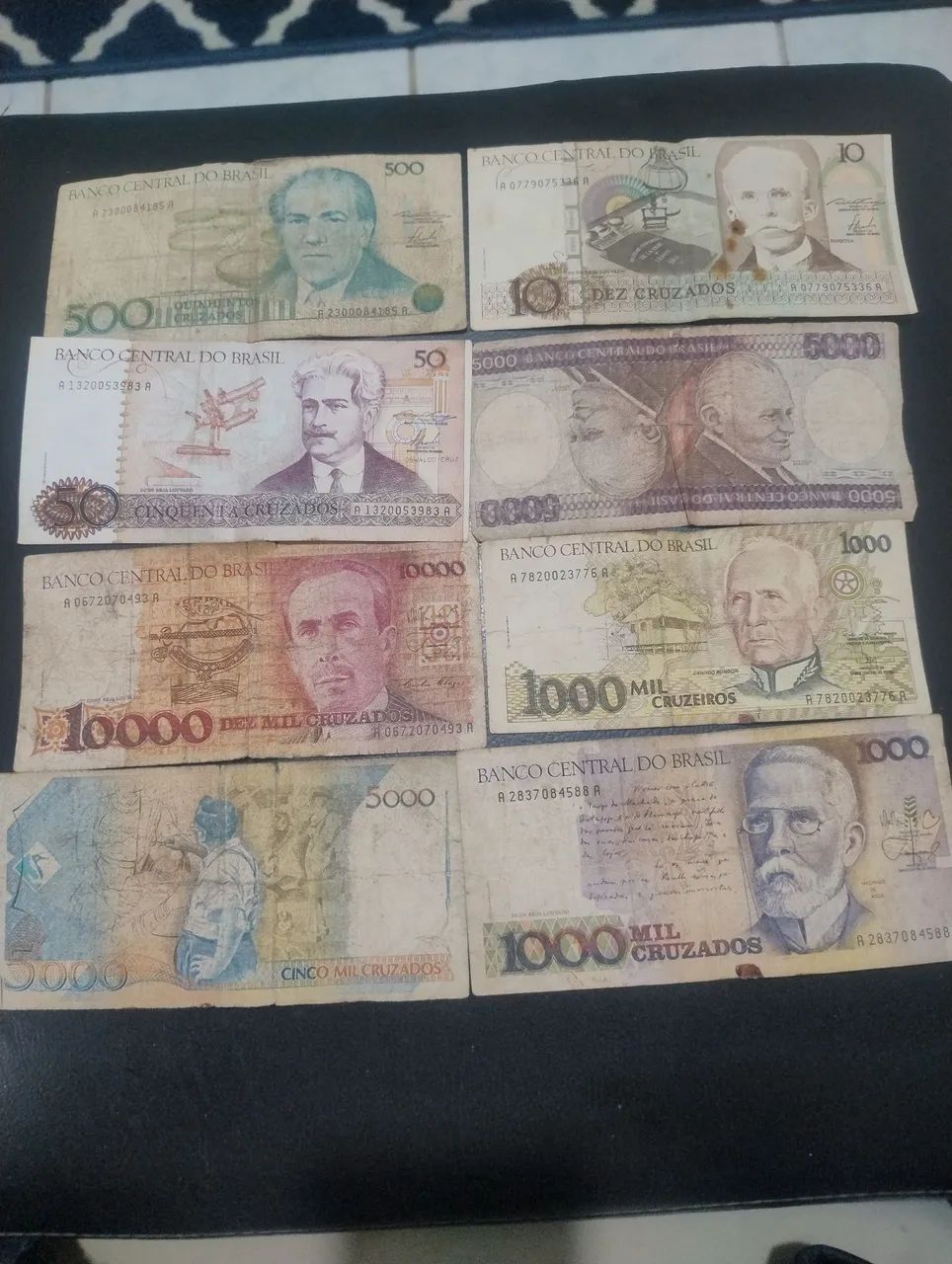Old banknotes63824568922115120